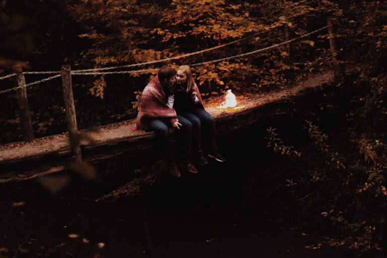 11 Unexpected and Memorable Autumn Date Night Ideas
